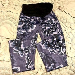 Beyond Yoga Beyond the Bump Maternity Leggings